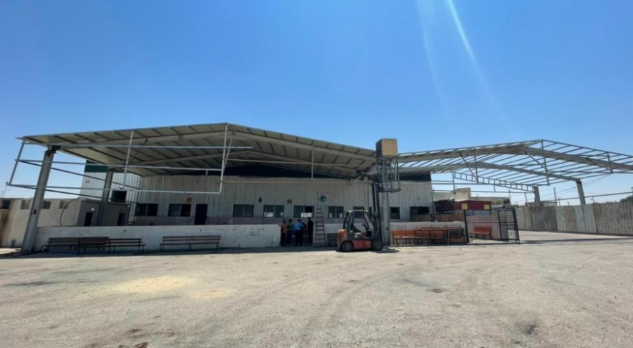 تطوير الصالة الخارجية بمعبر رفح 